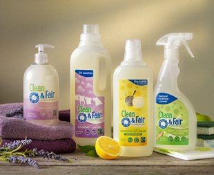 TatsfieldFT's tweet image. Come along to our stall at tomorrow's Scout Fete and check out the sustainable #FairPalm Cleaning Products and the Palm Oil FREE chocolate #CleanandFair #Divine #Fairtrade #Tatsfield