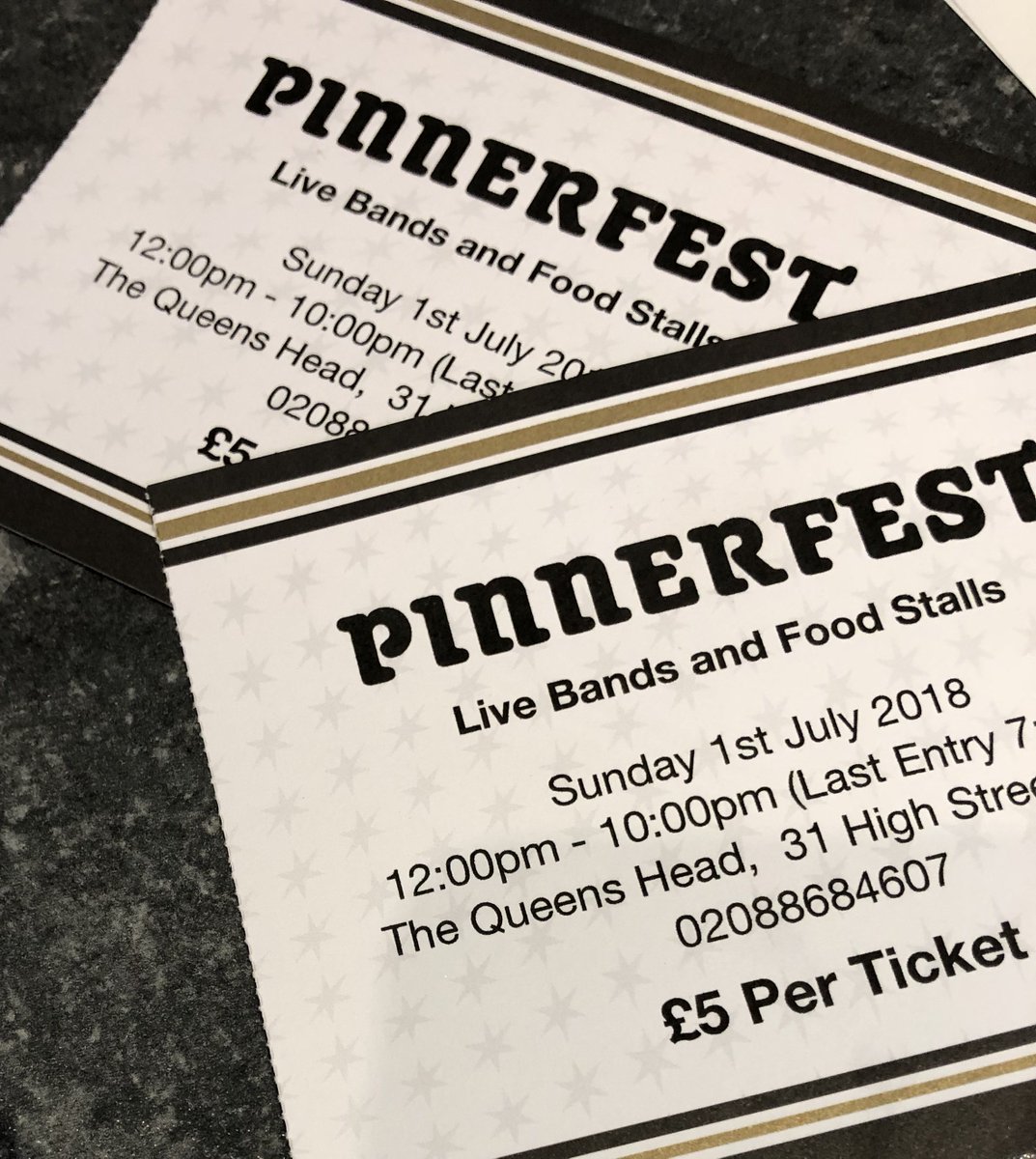 sharon_pink's tweet photo. @QueensHeadPinn @NiamhMcEnery @carpentierandco @rajhousing Got mine!  #pinnerfest @FestPinner https://t.co/i1Xu3torkK