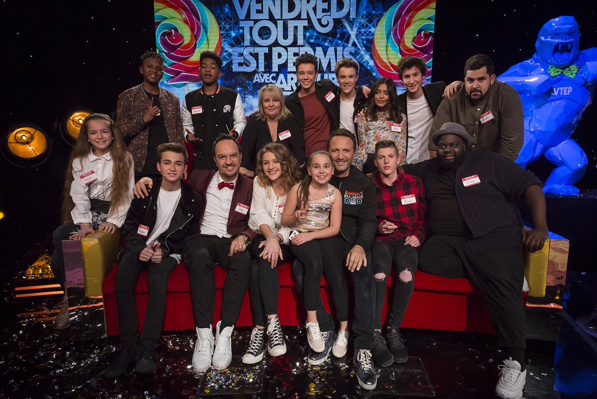 TF1Pro's tweet photo. #Audiences @TF1 

#VTEP spécial #Kids très fédérateur auprès de l’ensemble des cibles &amp; 2.5M tvsp ! 👍🏻

🎯 16% auprès des 4+ 
🎯 24% auprès des Femmes
🎯 22% auprès des 25-49A
🎯 43% auprès des 4-14A
🎯 36% auprès des 15-24A
🎯 28% auprès des 15-34A

@VTEP_TF1 @Arthur_Officiel https://t.co/numRFojwzD