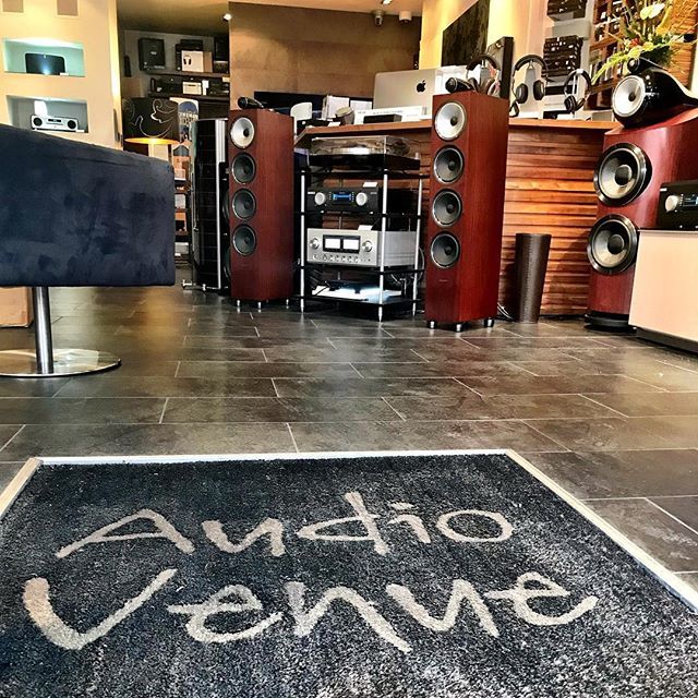 AudioVenue's tweet photo. Beautiful morning, great products to see and hear. #luxman #projectaudio #musicalfidelity #bowersandwilkins #pmc #twentyfive #702s2 #l509x #700seried #803d3 #sonusfaber #800d3 #bowerswilkins #serafino #loewetv #audioshop #sennheiser #quadraspire #l… https://t.co/DBk1o6y6m1 https://t.co/DUnQ7rNTgY
