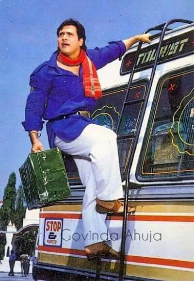 PosterStory's tweet photo. #23YearsOfCoolieNo1
David Dhawan's epic comedy
Features evergreen duo of Govinda &amp; Karishma Kapoor,
Unbeatable comic trio of Kadar Khan, Shakti Kapoor &amp; Sadashiv Amrapurkar &amp;
Anand-Milind's Superhit music

@govindaahuja21 @Govinda_FC @vashubhagnani @SingerKumarSanu @thealkayagnik https://t.co/Hqr1cRGtrF