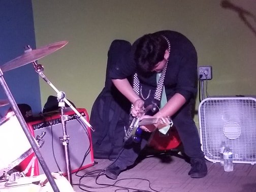 SimpleMalAZ's tweet photo. Thank you everyone who came out to the release show! #simplemalfunction #claymistler #danielmistler #notconfined #briancoopersghost #thelinecutters #thesimplemalfunctionlp #kerplunkrecords #cosmicsouprecording #trunkspace#localaz #allages #punkrock #hardcorepunk #surfpunk #grunge https://t.co/zeMLQFbzaf