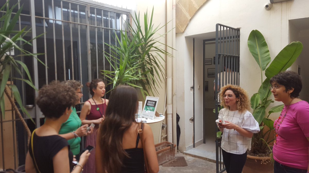 Palermo_CM's tweet photo. Pronti per #CMcraft! Da @minimum_studio con @vulloluca "La voce del corpo" #cmpmo @creativemorning https://t.co/1fq8JyV0as