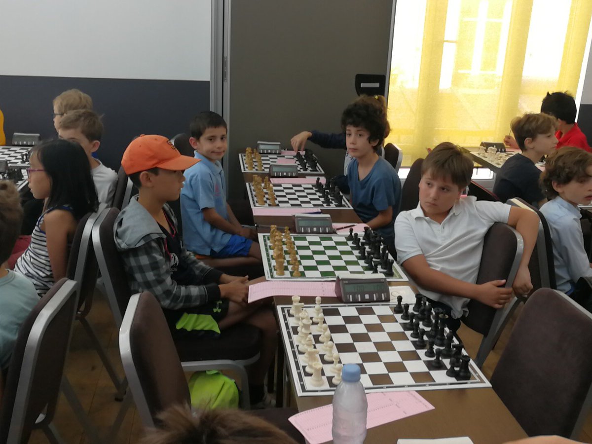 ParisEchecs's tweet image. Lancement de la finale des Grands Prix jeunes de Paris à l&apos;Espace Hermès dans le 11ème arrondissement de Paris ! #chess #échecs @ParisEchecs @IDFechecs @ffechecs @EuropeEchecs @Mairiedu11 5 rondes de 1h + 30s / cp