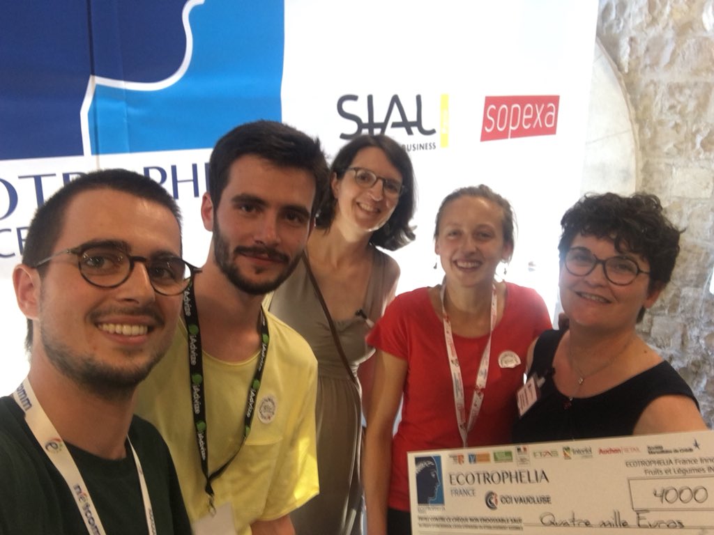 Ecotrophelia 2018 c’est terminé. Merci à <a href="/Interfel/">Interfel</a> pour le prix accordé aux étudiants de l’ESA pour My pocket garden @Groupe_ESA <a href="/FruitsLegumesFR/">Les Fruits et Légumes Frais</a> <a href="/MelanieM_Com/">Mélanie M</a> <a href="/Ecotrophelia/">Ecotrophelia</a>