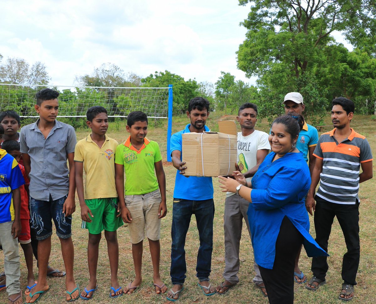 Rotaract3220's tweet photo. Handing over the newly built Volleyball court and the sports equipment to the Villagers!
Villagers and Rotaractors played a friendly Volleyball game afterwards.
#Rotaract3220 #EngageRotaract #RedefineFriendship #ProjectServe #RotaractModelVillage https://t.co/bIjPstBJGS