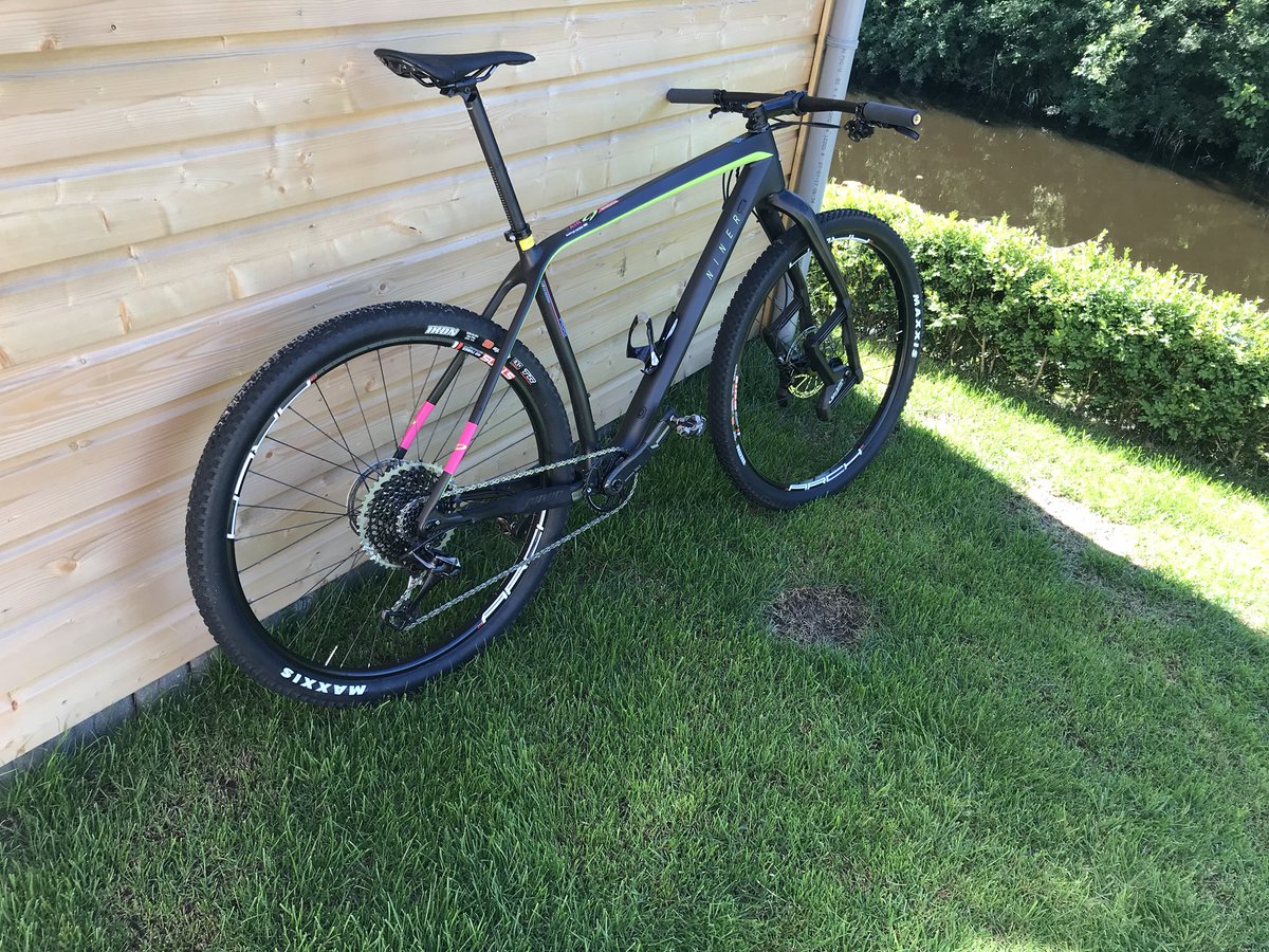 Vandaag voor het eerst deze gave niner  testen in een wedstrijd. Met dank aan #TeamBejanBarkhuis <a href="/NinerBikes/">Niner Bikes</a> @WimJES