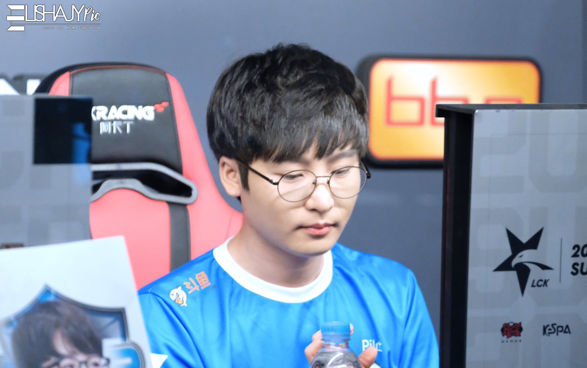Elisha_JY_pic's tweet photo. 180629 LCK summer

#MVP_lol #MVP_Pilot #파일럿 #나우형 #본오동의나우형 https://t.co/g0Ba5BmcjZ