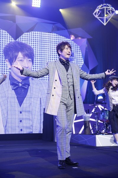 Pash 編集部 Pash 小野大輔 Live Tour 18 Dream Journey 開幕 Startrain 熱烈answer など18曲を披露 T Co He48ykrxuy 小野大輔 T Co G4ma00dysr Twitter