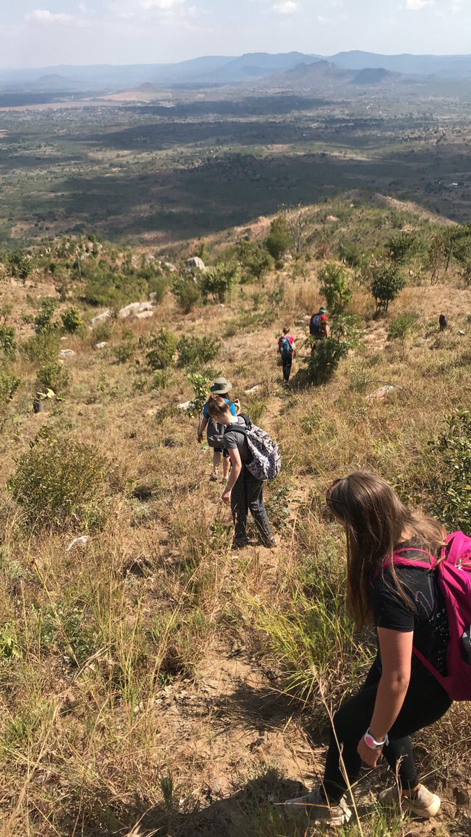 BeeslackM's tweet photo. Just some climbing thrown into the mix! 1700m above sea level at the summit #easypeasy #someviews #itwillonlytakeacoupleofhours https://t.co/2xuwlERkM0