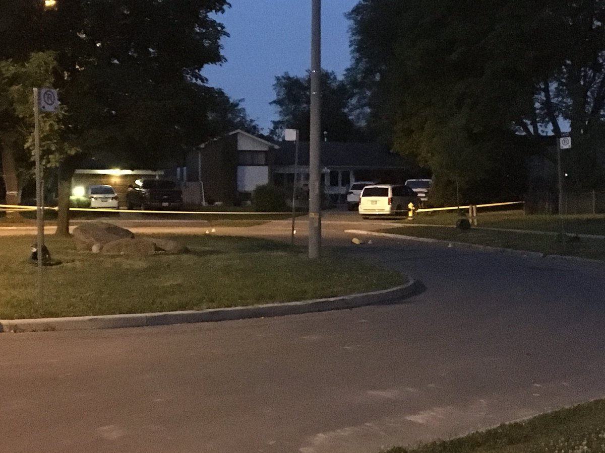 Police confirm shots fired but no victim found on Orpington cres near finch and Martin Grove https://t.co/TAXSvEtspf