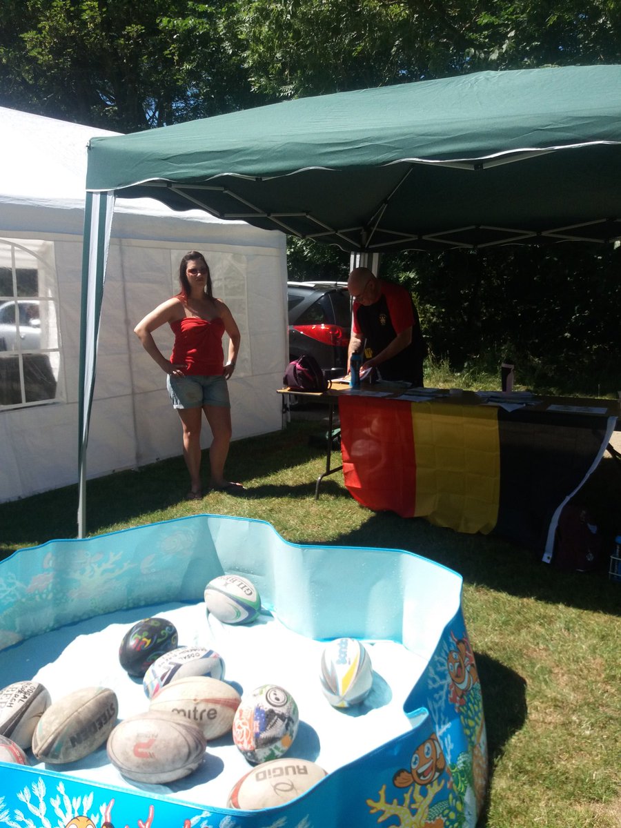 Brighouseladies's tweet photo. Come down to see our ladies at @BrighouseGala for your chance to win a trip to australia https://t.co/NQDssWF0t4