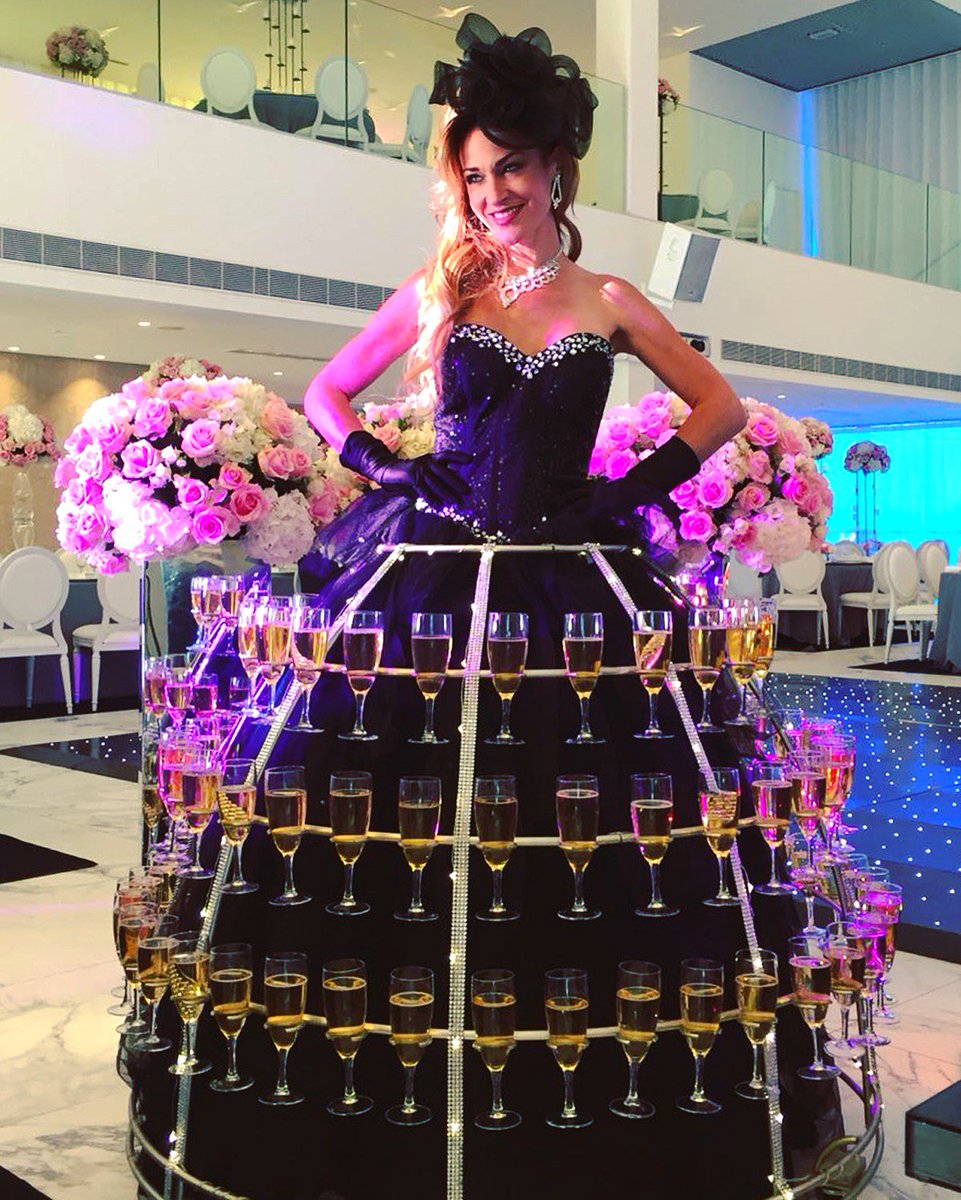 AgenceEvenis's tweet photo. Robe à champagne 🥂🍾 https://t.co/LPEpeYIMak
#robechampagne #robecocktail #champagne #evenement #mariage #reception #wedding #cocktail #Evenementiel #animation #anniversaire #animation #cocktails #robedecocktail #robeachampagne #champagnelife https://t.co/pCzsV4j2HS
