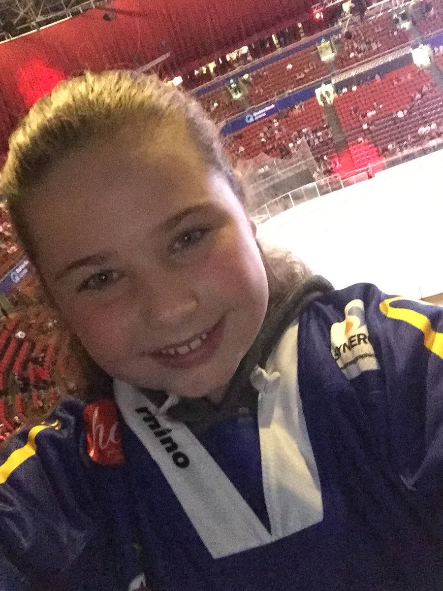 Poppy_BlazeFan's tweet photo. Cheering for Kevin Noble at #icehockeyclassicsyd @covblazehockey https://t.co/vgqIbHyJcc