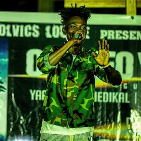 FansOfOtopey's tweet photo. #GyaeSaa
Just Calculate And Choose One
For me To Drop it For You #MyFans
A. New Single (#vamedzo)
B. EP (#sideways)
#ArtisticLevels https://t.co/rVhoP63Si8