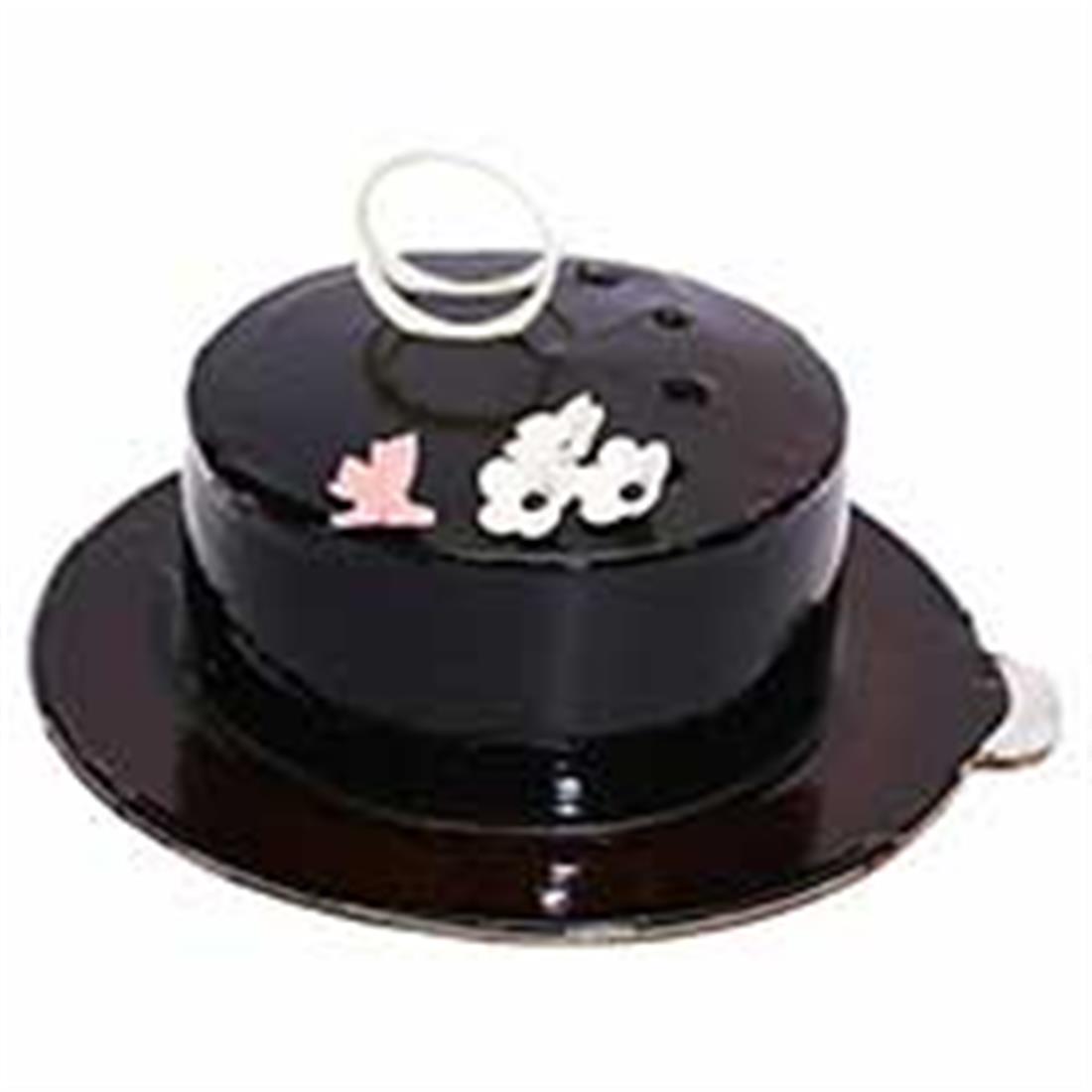 Click2Cake's tweet image. With layers of dark chocolate ganache and soft sponge, you're in for an absolute treat.