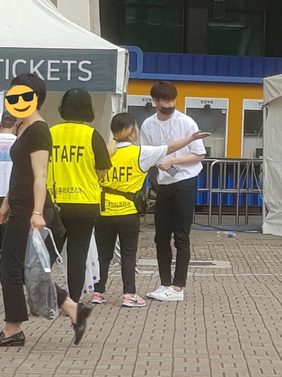 180630 moon bin, myungjun and jinwoo went to the vocal unit day of seventeen’s “ideal cut” concert!!!꒰  #문빈  #엠제이  #진진  #세븐틴  #아스트로 ꒱ hiems_17