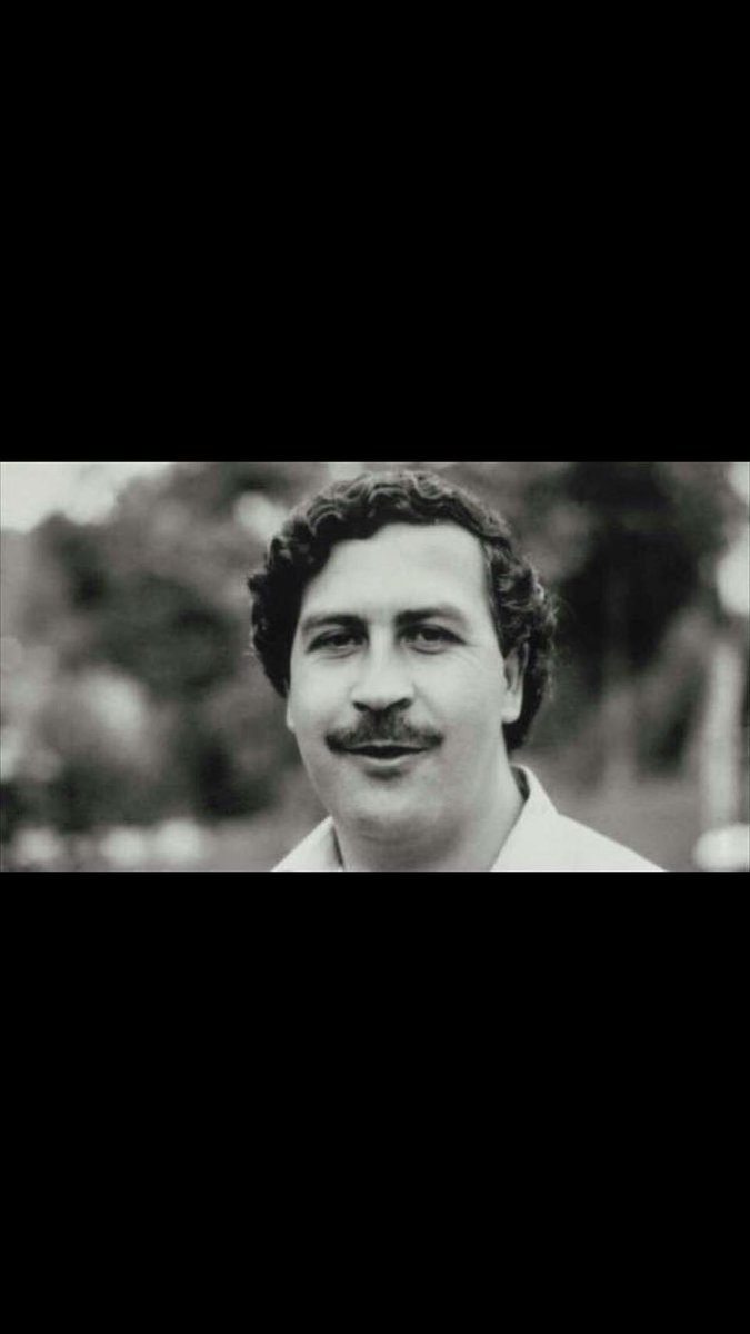 mykifflife's tweet photo. I think my father is Pablo Escobar. .
.
.
#pabloescobar #wheresthemoney #shadypast #goingtoberich #stillalive #youllneverfindhim #drugdealer https://t.co/X41HkFmUer