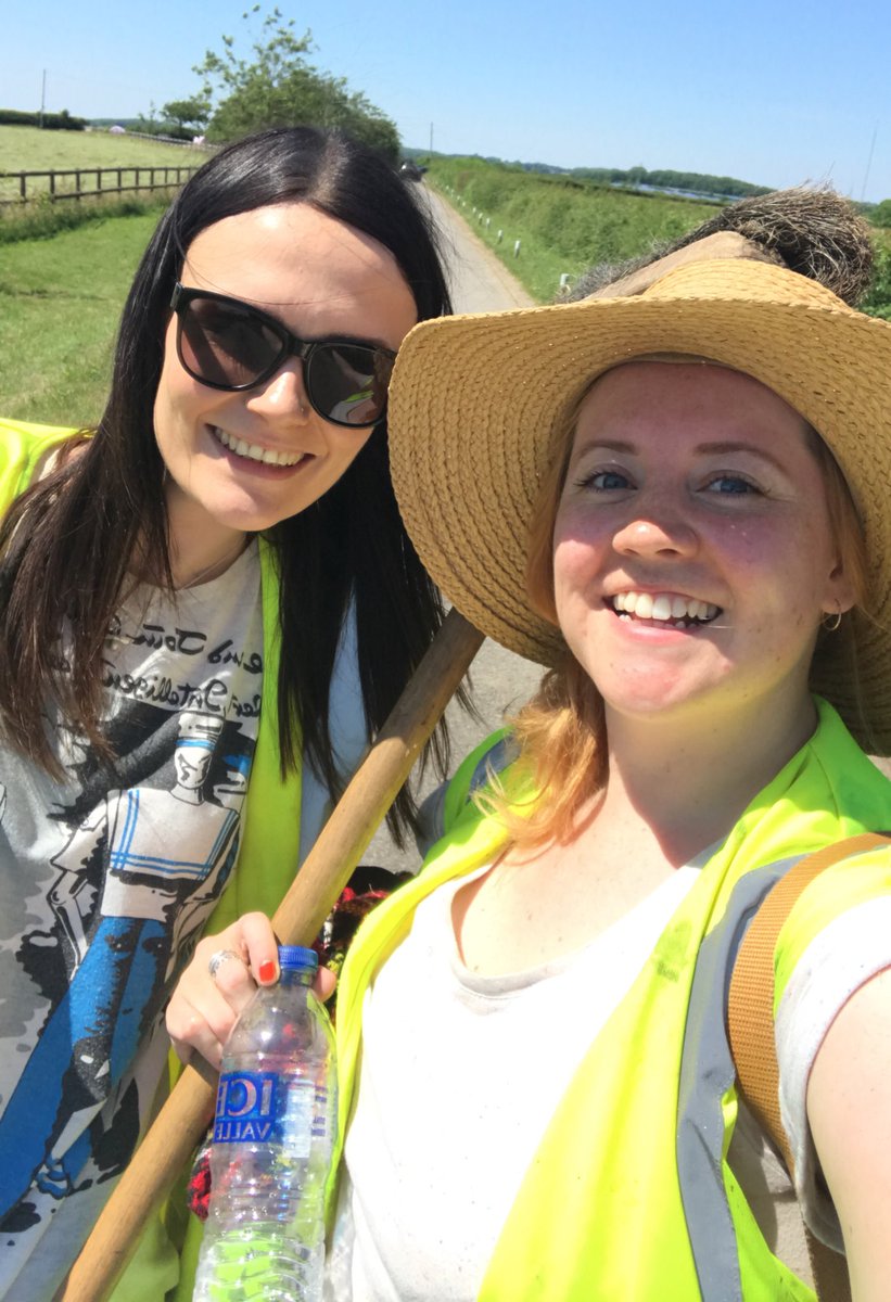 CatrinHopkins's tweet photo. What a week! Volunteering on the Amelia Trust Farm on Monday, dressing-up challenge for @cardiffuni team building on Tuesday, fascinating visit with the @pharmabees yesterday and finished the week with a brilliant ghost walk @StFagans_Museum @CardiffGhosts 🐑🐝👻 #PHEWweek https://t.co/8qxUcjfM7E