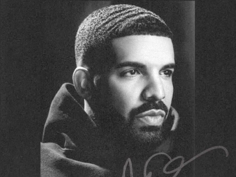 GazzellaSera's tweet photo. Drake: nel nuovo album “Scorpion” svela la sua paternità e duetta con Michael Jackson #Drake #MichaelJackson https://t.co/Xgkor1GQOP https://t.co/YrbOyQNA1L