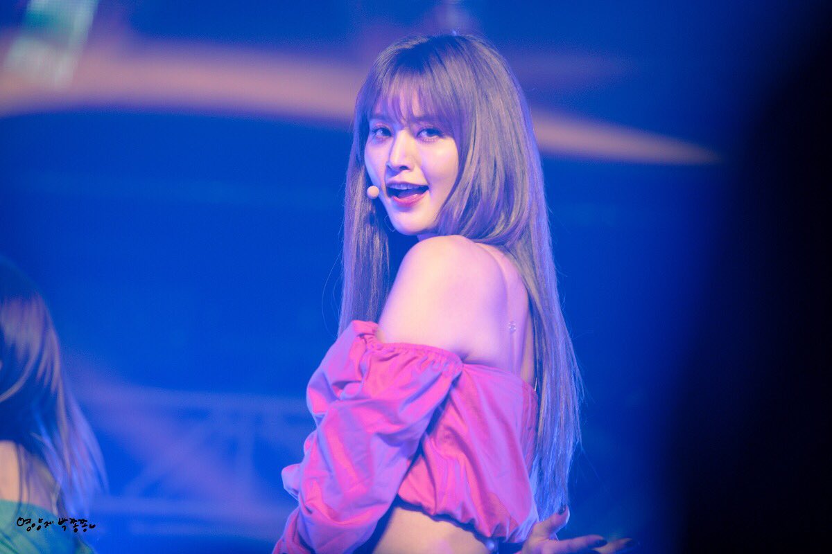 BRyRystal's tweet photo. Exid Junghwa hot body oh my god https://t.co/JDOZkvZ7Gm
