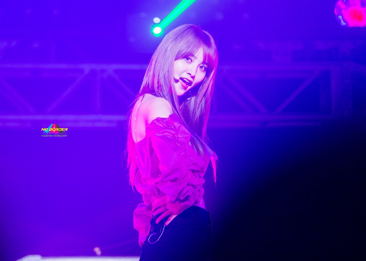 BRyRystal's tweet photo. Exid Junghwa hot body oh my god https://t.co/JDOZkvZ7Gm