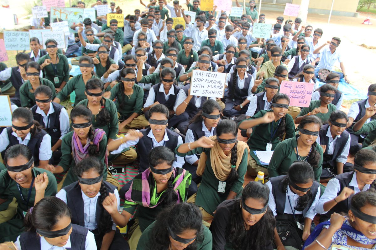 shreedonaj's tweet photo. #agricoundergovt
#Against_privatization
We, the students of govt agri college protesting against privatisation of agri colleges; We want justice; Stop privatisation of agri colleges; In future, farmers children will have to commit suicide along with the farmers🙏
@CMofKarnataka https://t.co/vBhlPCzRDY
