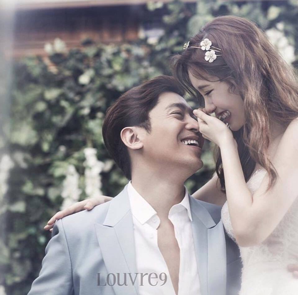SooYoungKim76's tweet photo. 🎉170701~180701🎉
Congratulations on the wedding day of Shinhwa leader.  Wish you both health, happiness and career success in the future.

#신화 #에릭 #나혜미 https://t.co/DsBXOvwnHV