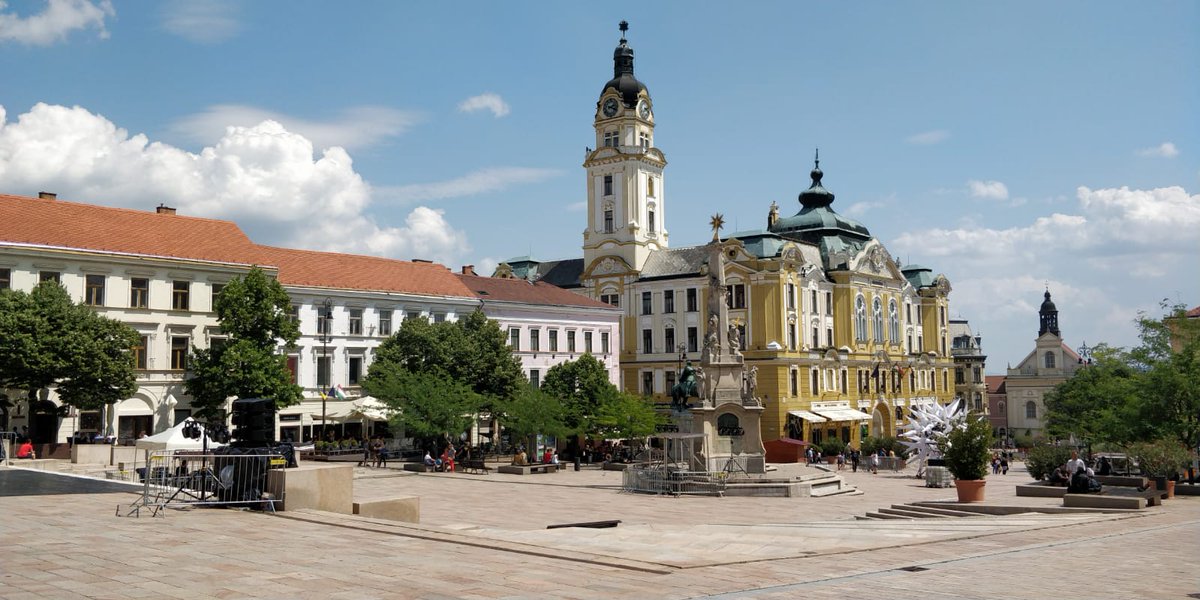 momapstudio's tweet photo. FINALLY 🇭🇺! We arrived at Hungary! Exactly 250 km from Budapest ! We invite you to join us and enjoy the festival with us! #zsolnayfenyfesztival #VideoMarketing #festivals #Hungary #VisualThinking #visualeffects #videomappingpro https://t.co/b43WB1wyQ7