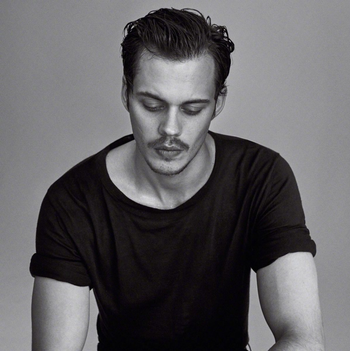 LSA's white bae Bill Skarsgard in GQ Lipstick Alley