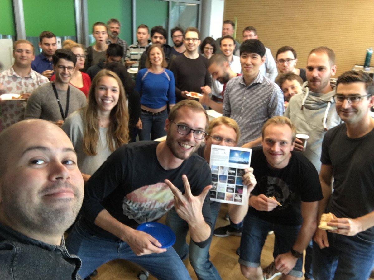 WJvanLoon's tweet photo. Meeting great German entrepeneurs at batch3 of @XPRENEURS_Incub good luck everybody!! https://t.co/1mQFdFD5Oq