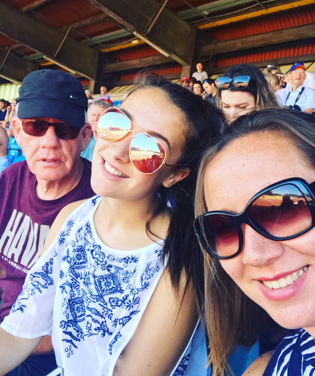MarklewRebecca's tweet photo. Athletics #REPRESENT ❤️ https://t.co/0OZSEiOFkU