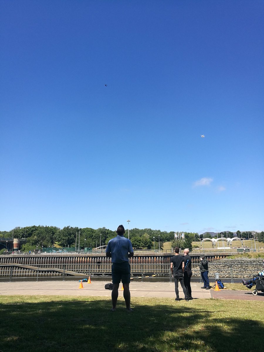 HinterlandsNEY's tweet photo. Our second team of trainee #drone pilots are off to a flying start! #photography #hinterlands #lifesbetterbywater @CanalRiverTrust @rtrlp https://t.co/RQnBXmtrPN