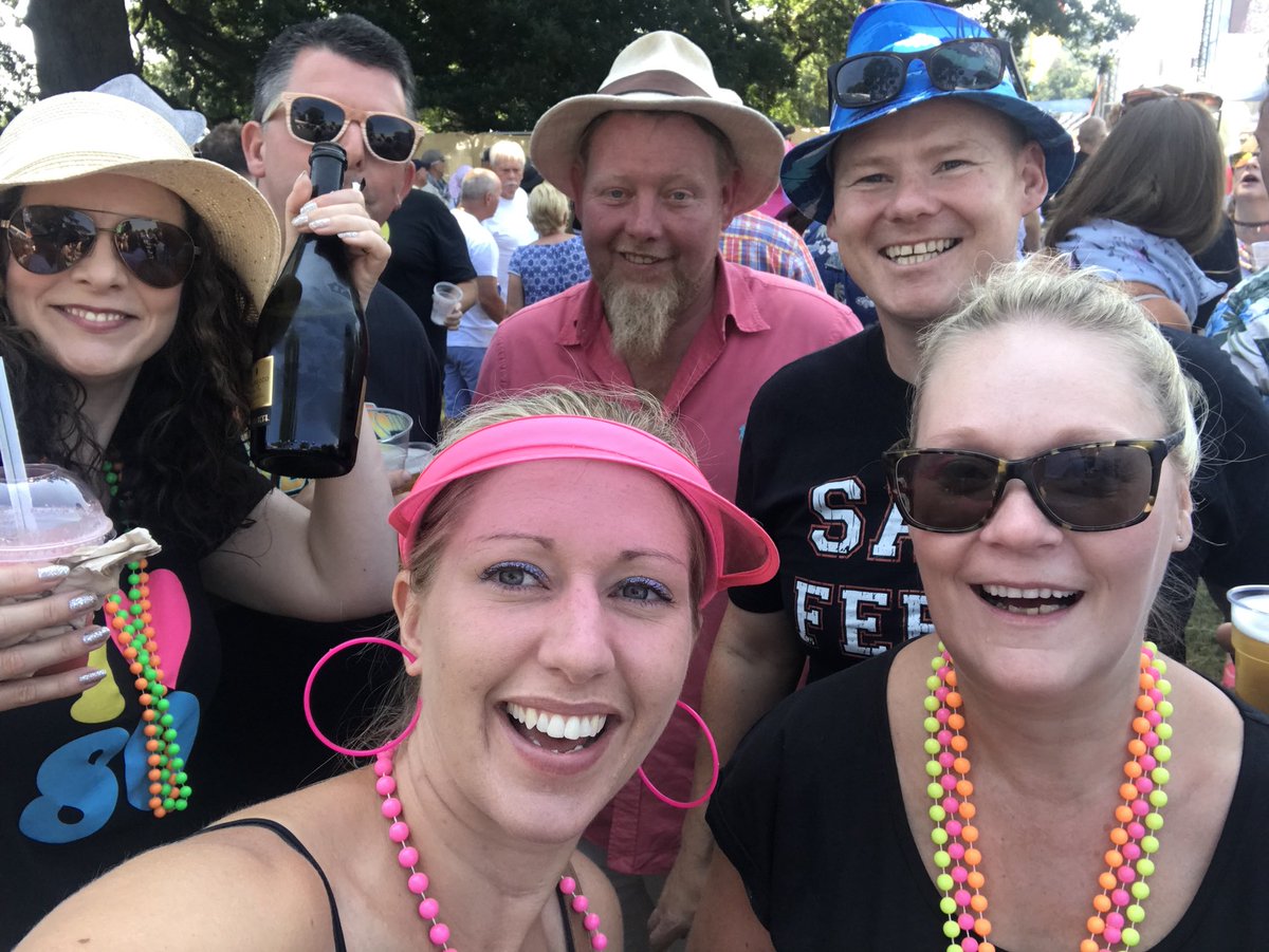 HarkinAndrea's tweet photo. Let’s Rock 80’s give Sleepy Howard a shout out! @letsrockexeter @DaveBensonPhill @patsharp with Debs, Sereny, BD, Matt &amp; Andrea x https://t.co/9N6BG9vWPn