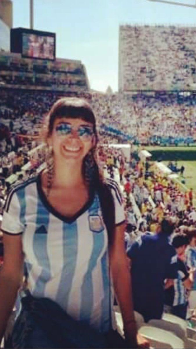 titifernandez1's tweet photo. Sole esa foto es de San Pablo cuando le ganamos 1 a 0 a Suiza en 8vos. Tu último partido. Mándanos buena onda desde arriba para ganarle a los Franceses. #teamamos #nuncatevamosaolvidar https://t.co/cmlDRy2v4s