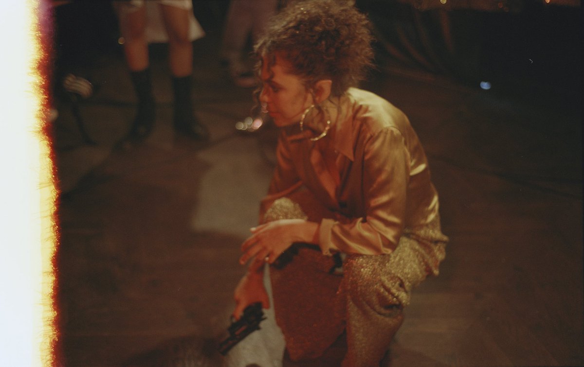 #Youjizz disponible sur toutes les plateformes. 

#LesFreresDeLaPiscine @PinkleVernis