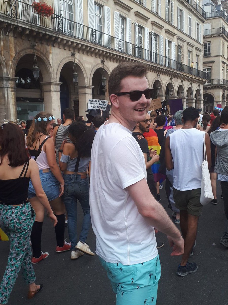slang_kx's tweet photo. Gay Pride in Paris presents the one and only @ian_kx #Fdexplorer https://t.co/XAail8QY1F