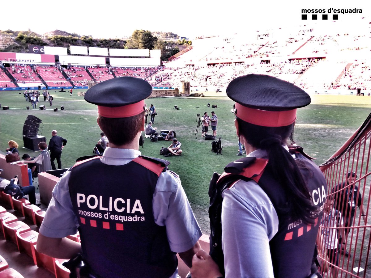 mossos's tweet photo. Si demà véns a l’acte de cloenda dels #JocsMeditarranis a @Tarragona2018 sigues previsor i ves-hi amb temps #MossosJMT18 https://t.co/QJwWj0cl31