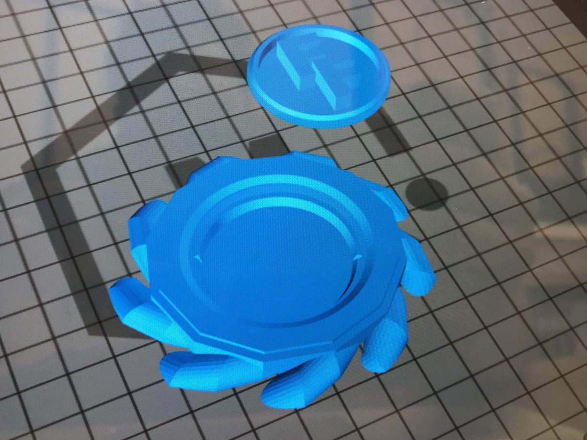 FilamentFrenzy's tweet image. Trying out a new slicer 😱😱 @MatterHackers #MatterControl 2.0 the interface is fresh modern and simple yet with advanced features delivered in an easy drop down un overloading way, colour preview is EPIC also the option to use % vs mms as values I like this #testprint #excited