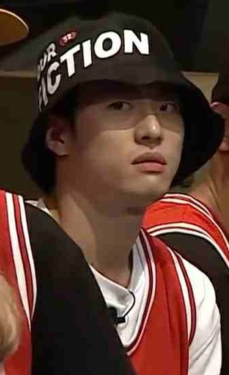 2euijinist's tweet photo. Feeldog is so me when I go out in public and I see some lovey dovey HAHAHAHHA LOL 😘💓

#FEELDOG #UNB #EUICHAN #KIHO #JUNSOL https://t.co/VZxZTmqmEe