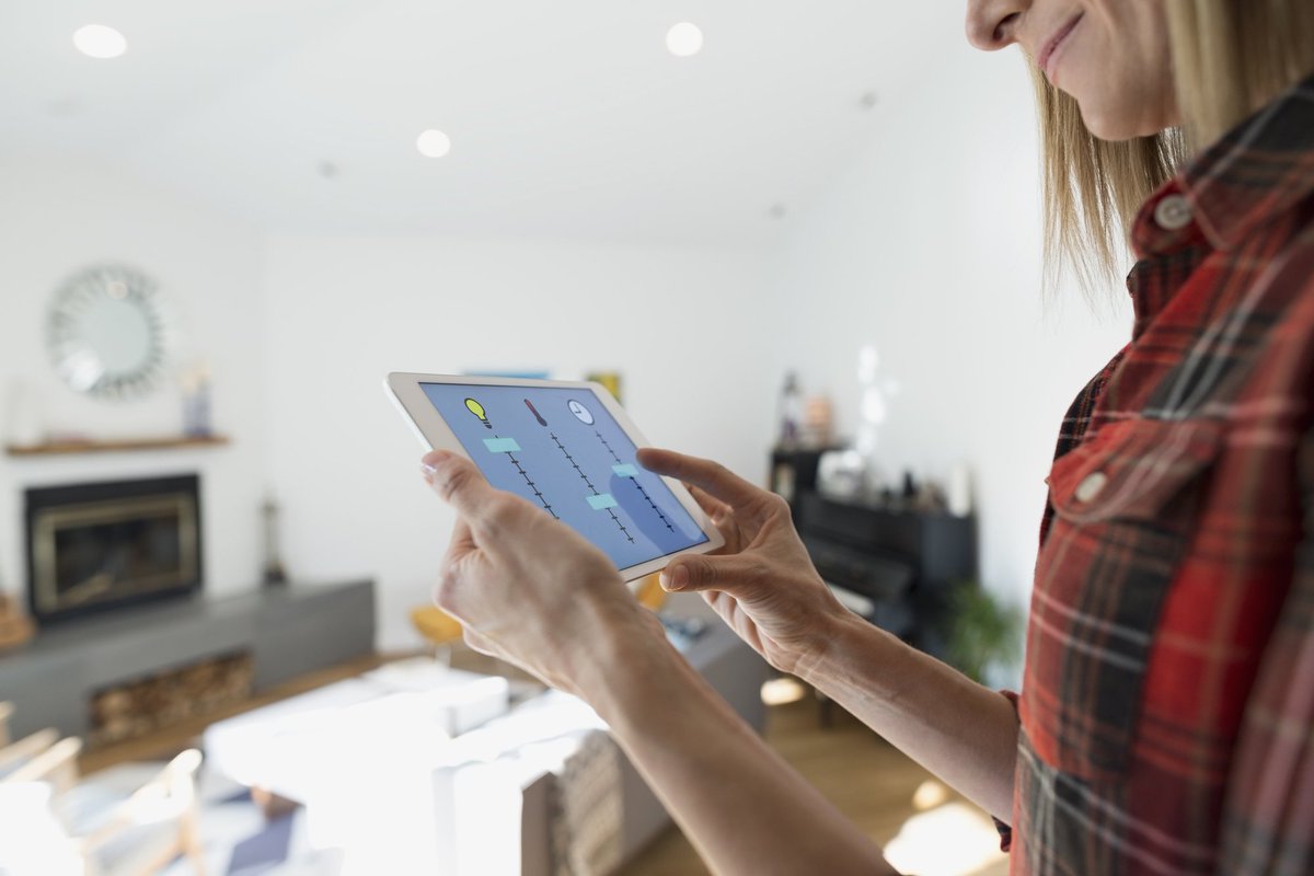 Teradata's tweet image. With Teradata #IntelliCloud customers can focus on business value and service utilization rather than managing software and infrastructure.  Learn more about it bit.ly/2D6Rt60 #CloudExperts #BuiltForTheCloud