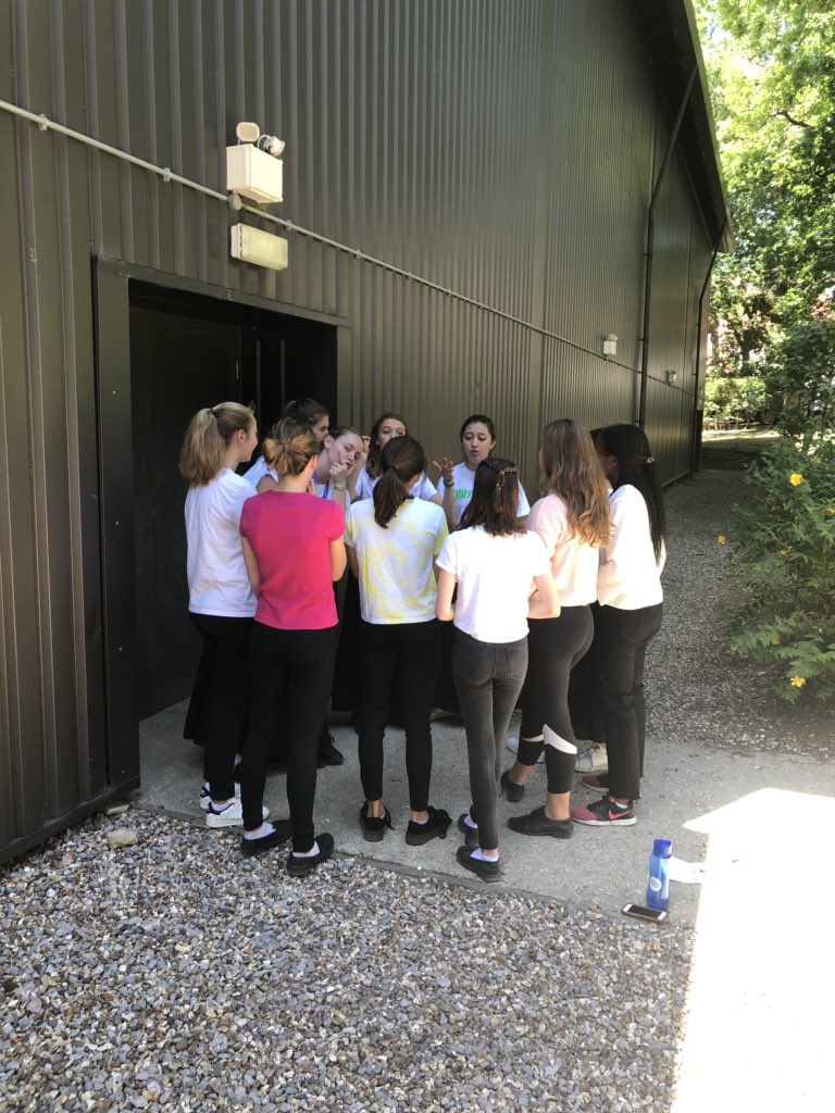 DowneHouseAGN's tweet photo. AGN are ready and raring to go! GOOD LUCK GIRLS!! #BTHD18 @DowneHouseMusic https://t.co/uW5gf208Lu
