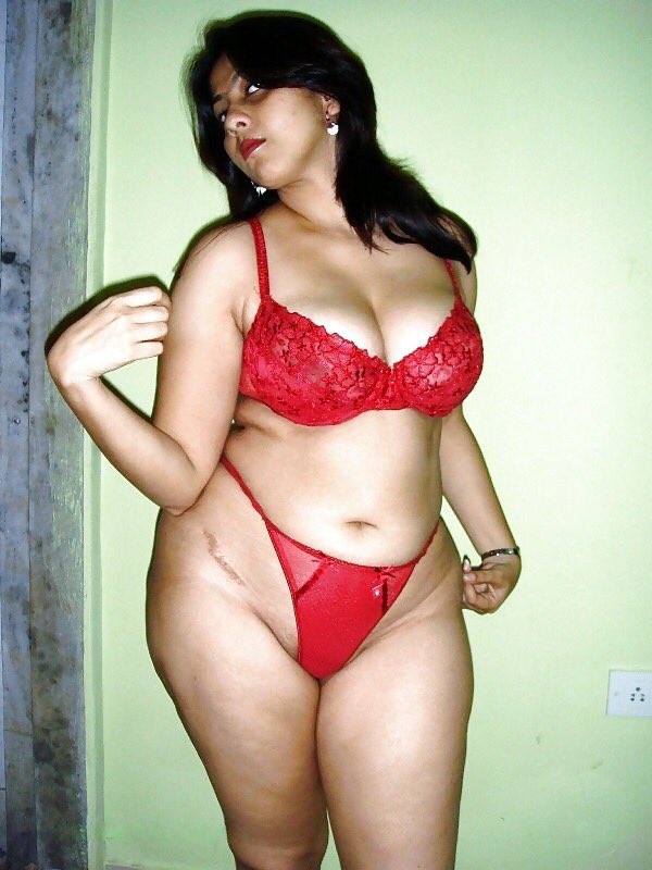 kingchris2cool's tweet photo. Super thick Indian beauty 👀🤤my gawd look at all that ass😍 #SuperThickSaturday #SuperSizedSaturday #MassiveAssSaturday #bbw #MassiveCheeks #FatAssSaturday #fatcheeks #heavycheeks https://t.co/SN8dA2O8dZ