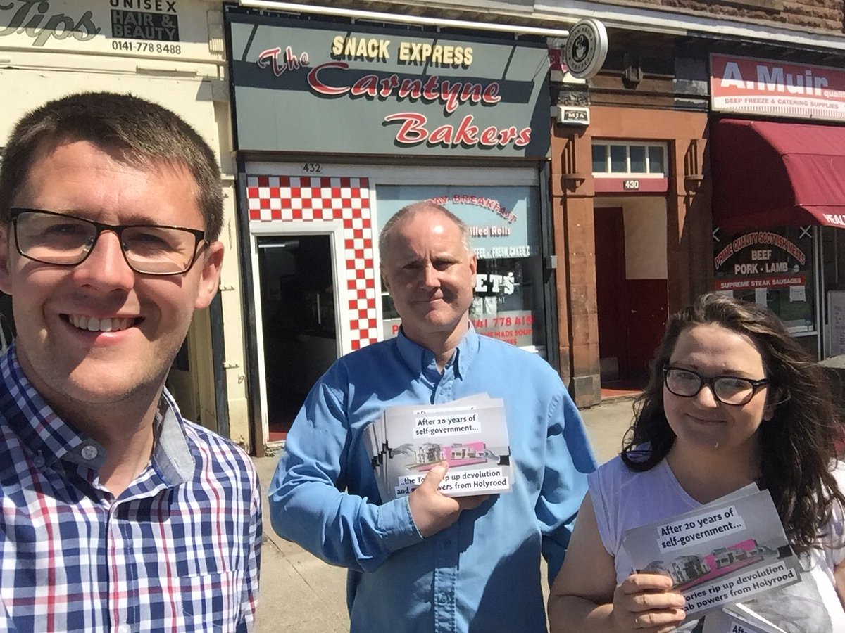 DavidLinden's tweet photo. Brilliant to be out speaking to folk in #Carntyne and #Gartcraig about the British Government’s powergrab and Labour’s total inability to stand up for Scotland. #nopowergrab #activeSNP #wecan https://t.co/8O4WV8jWDW
