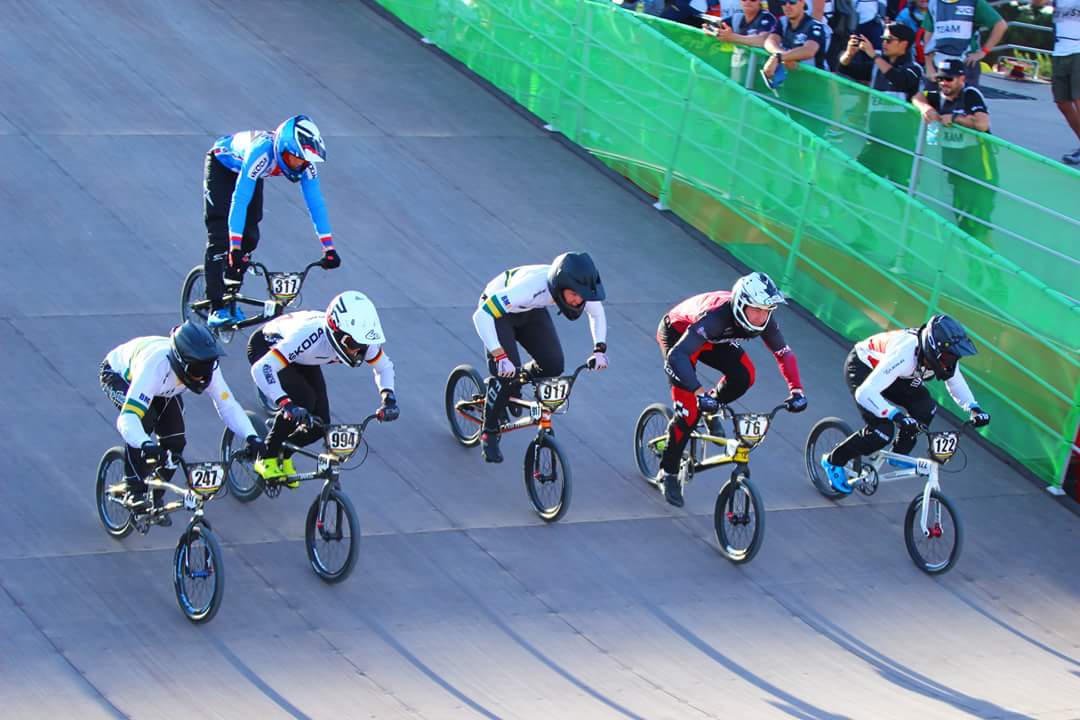 bakubmx2018's tweet photo. Here is a photo report 📸 from the final day of the Championship 🔥
Final training of elite athletes 🚴‍♀️🚴‍♂️ 

#bmxworld #baku2018 #bakubmx2018 #azvif #Azerbaijan #UCI https://t.co/QEn7la5IHq
