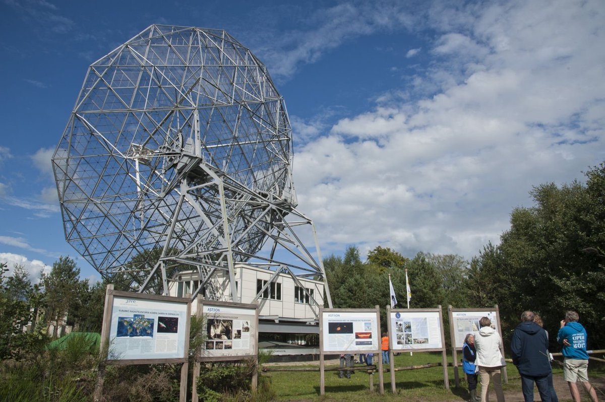 radiotelescoop's tweet image. In de zomermaanden juli en augustus is de radiotelescoop elke zondagmiddag van 13:30 - 15:30 te bezichtigen. Meer informatie: camras.nl/blog/2018/zome…