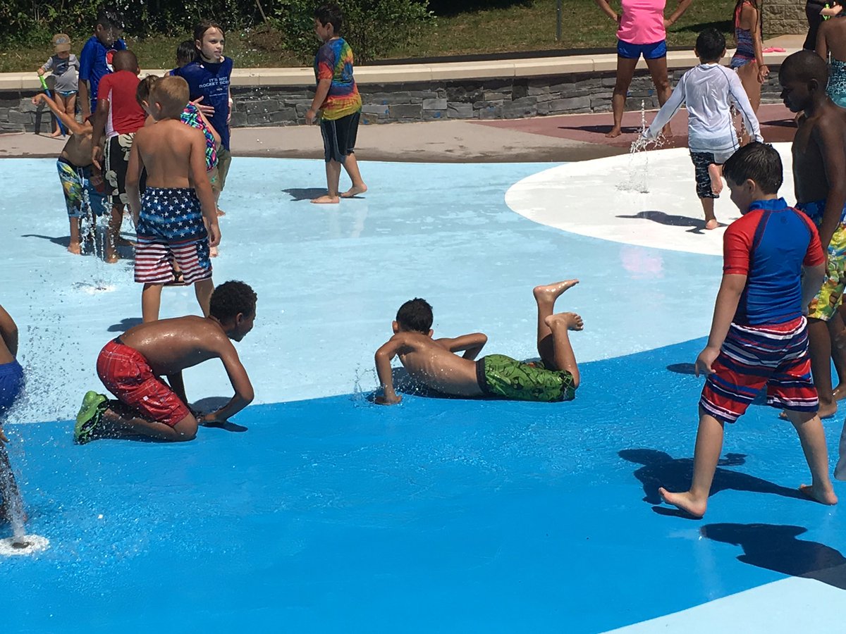 borshoski1's tweet photo. Enjoying the sun &amp; water at Tonsler Park. AH Ss (and teachers) had a blast exploring the park and water activities! Fun in the sun ☀️ Play is learning!! @agnorhurtk5 @mscsims81 @McombsCombs @dgreads02 https://t.co/90BXy4Fasw