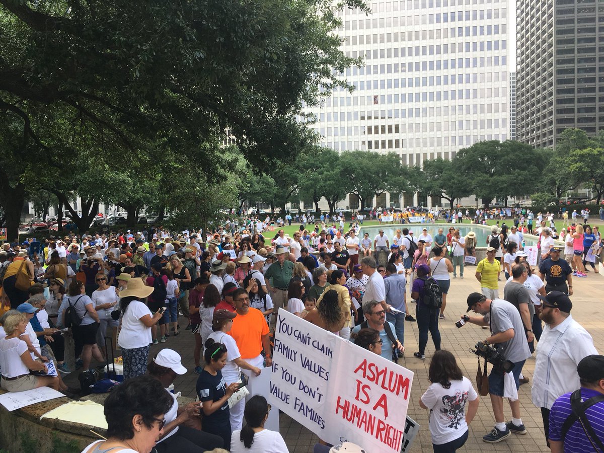 andresegura's tweet photo. Crowd is forming early at Houston City Hall to protest family separation. Join @ACLUTx and make your voice heard! https://t.co/kd0OocQTPa