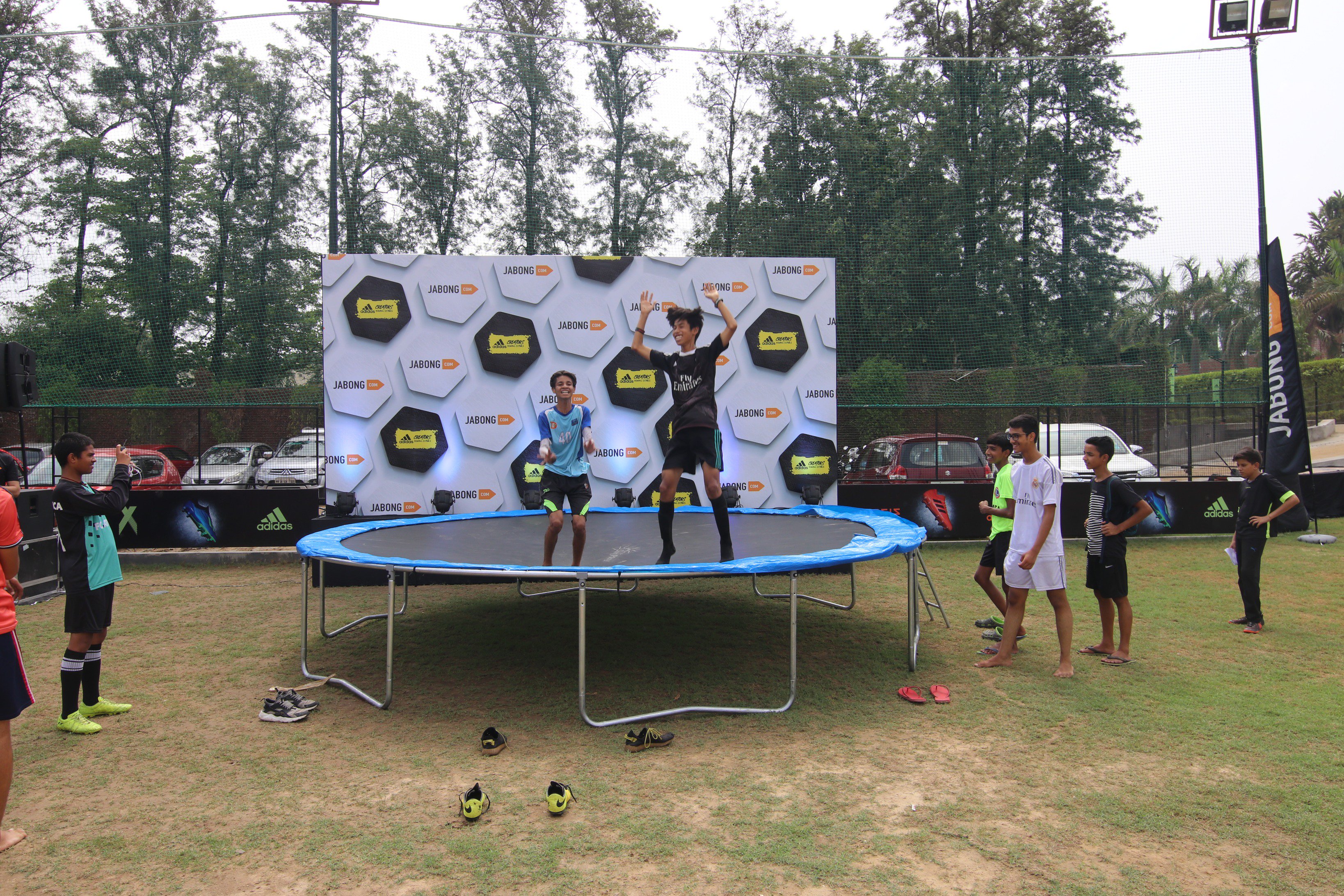 redaktionelle celle London Jabong.com on Twitter: "It was a day filled with the spirit to win ! ADIDAS  with JABONG took an initiative to treat out Young Football Stars with super  fun engagement activities at