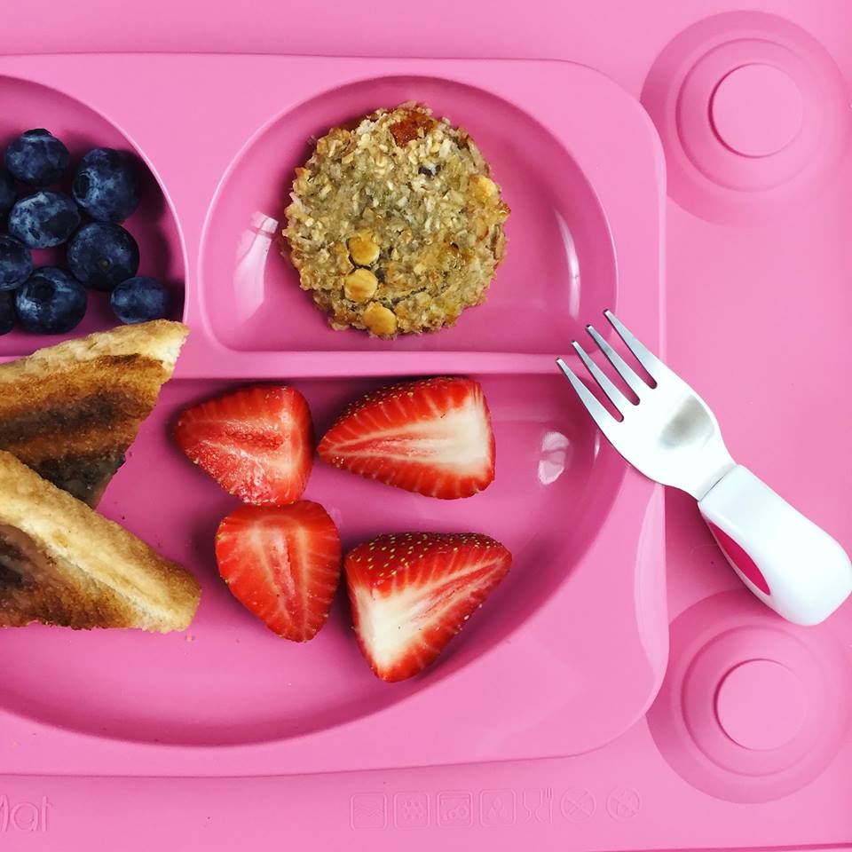 NEW BLOG ALERT! Enjoy Mess Free Meal Times with our 5 easy to follow tips to reduce mess and stress at meal times! ow.ly/Dl8f30kAa3p #EasyTots #EasyMat